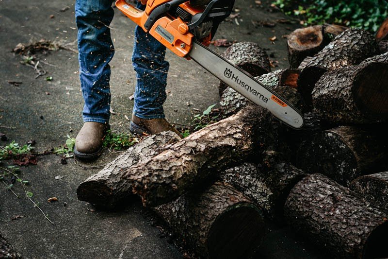 Ariat Chainsaw