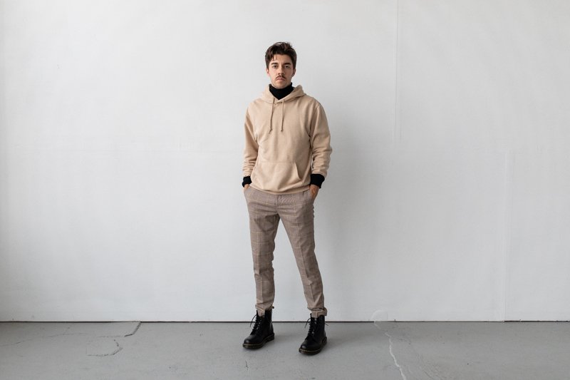 Pullover hoodie with turtleneck and stompers