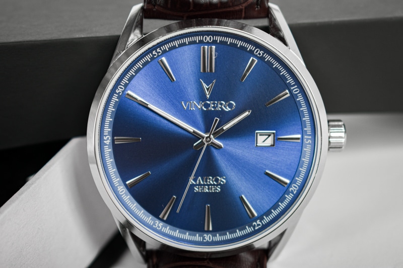 Vincero Kairos blue dial close up