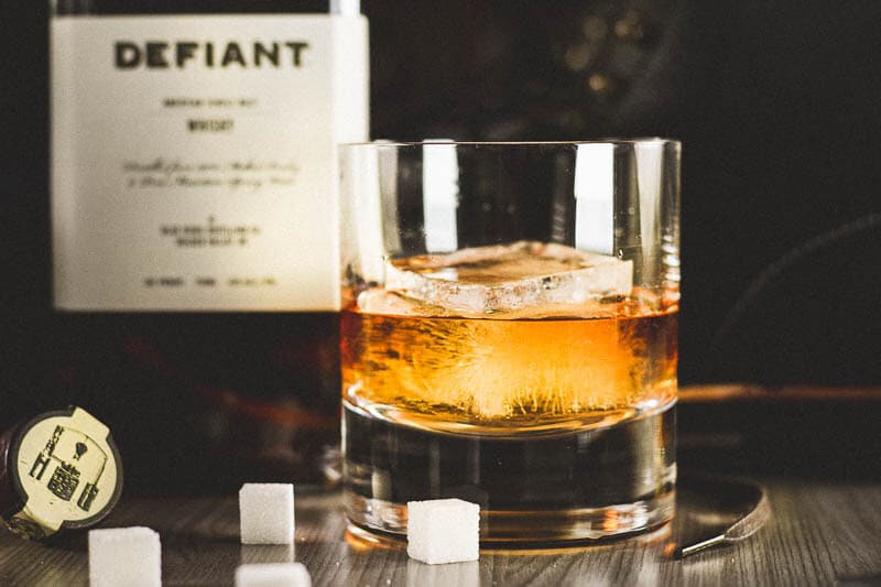 vintage old fashioned bourbon cocktail